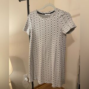 ZARA Trafaluc Small Short-Sleeve Black and White Dress